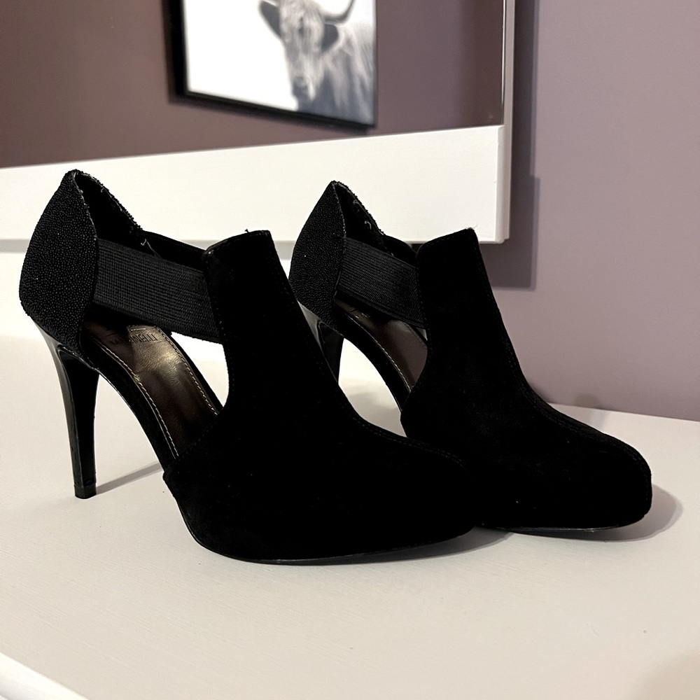 Black Stiletto Heels